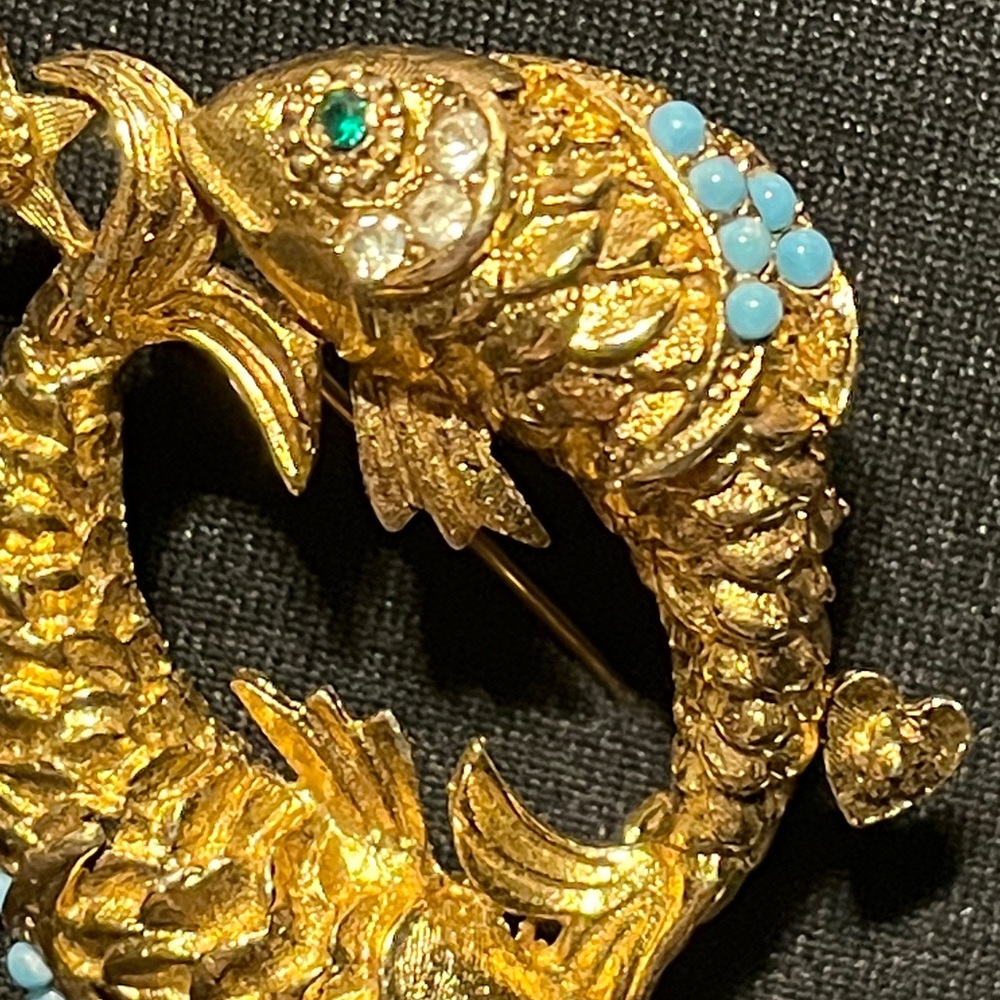 Vintage PISCES - Zodiac Brooch - gold tone with real pearl - Picture 2 of 8
